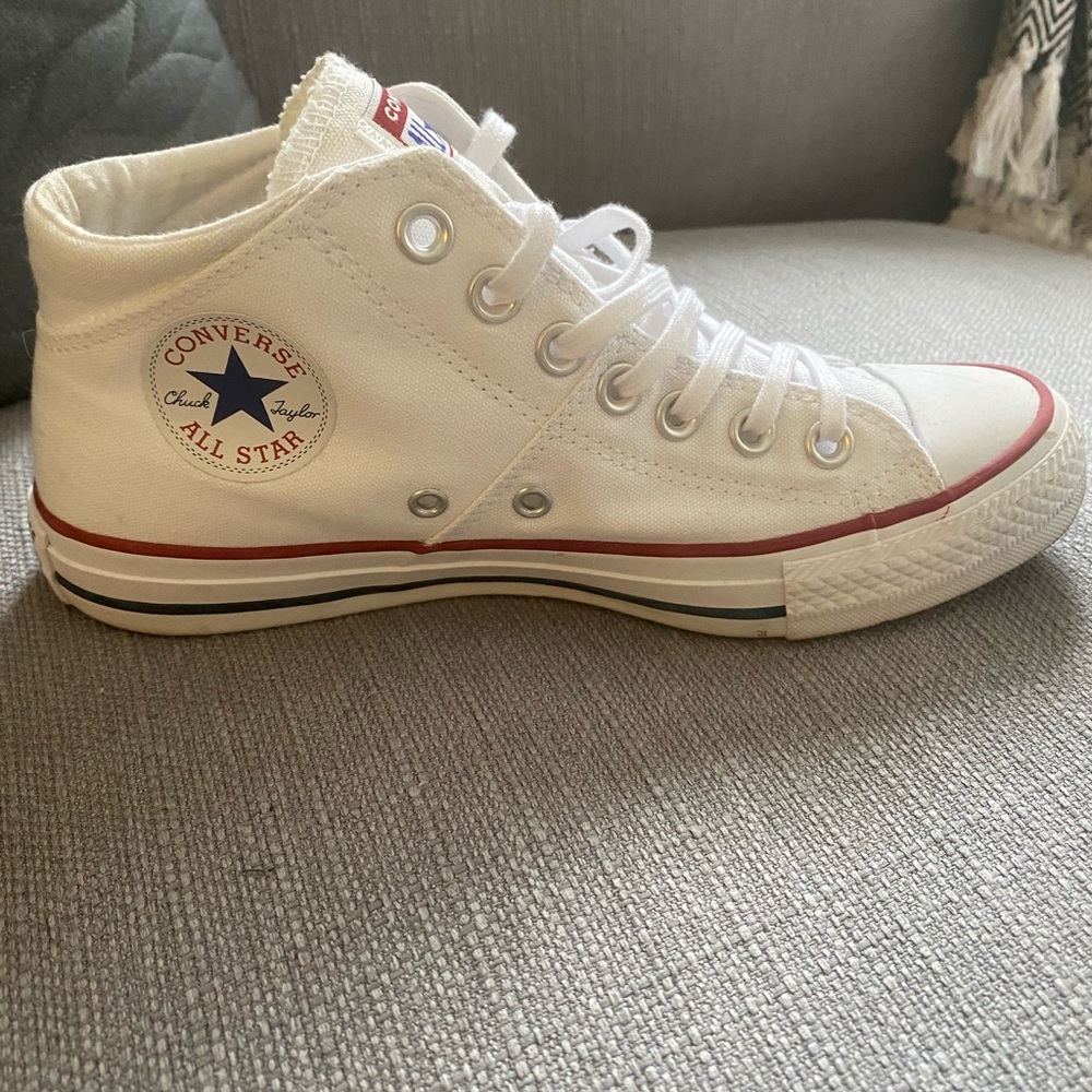 Converse Chuck Taylor Mid Rise